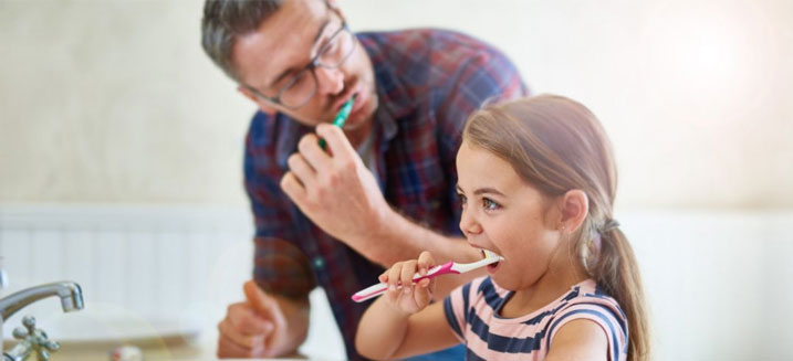 نقش والدین در بهداشت دهان